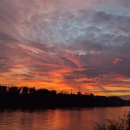 Tisza Parti Nyaralohaz Szeged