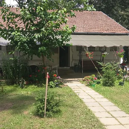 Holiday home Tisza Parti Nyaralohaz Szeged